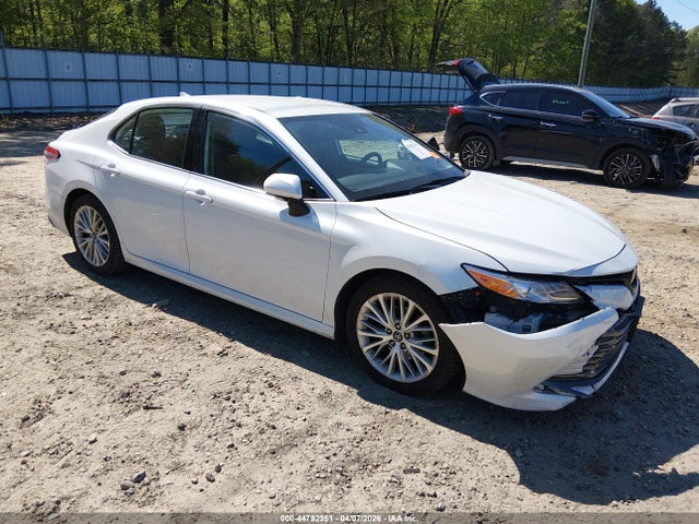 Salvage Toyota Camry Image