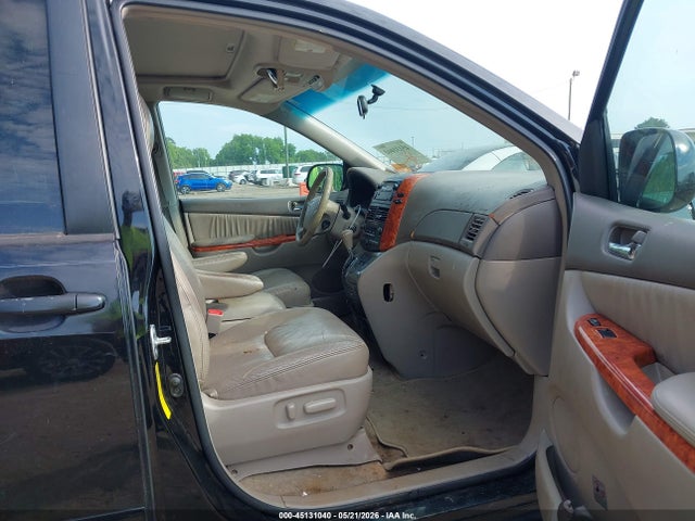 Toyota Sienna Xle