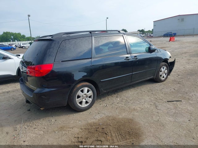 Toyota Sienna Xle