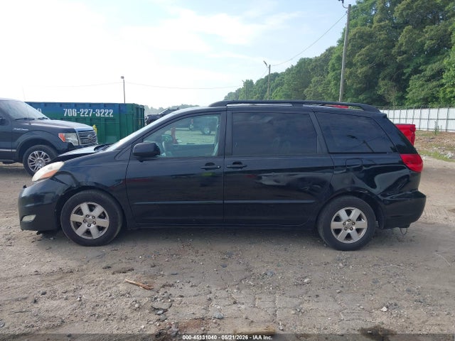 Toyota Sienna Xle