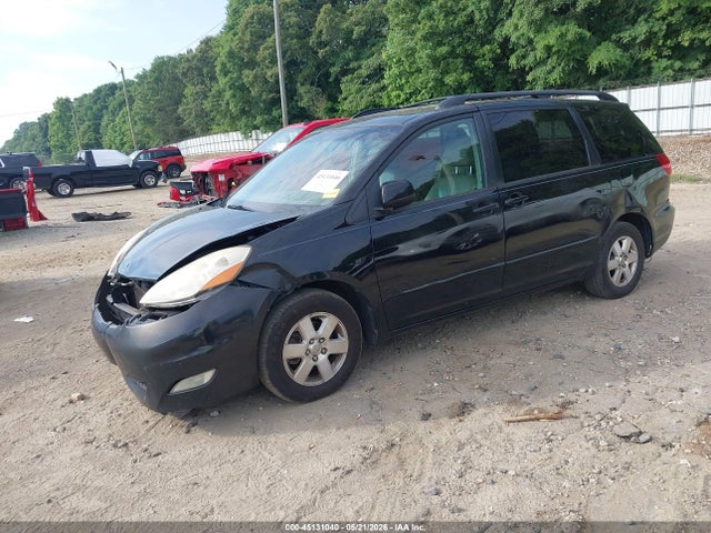 Toyota Sienna Xle
