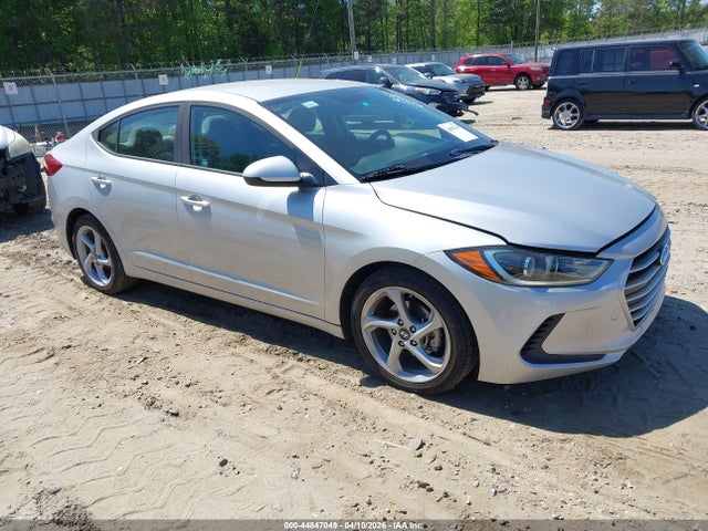 Salvage Hyundai ELANTRA Image