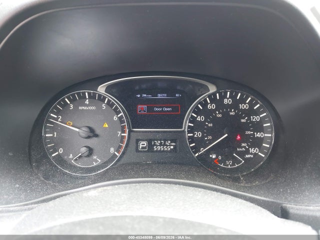 Nissan Pathfinder Sv