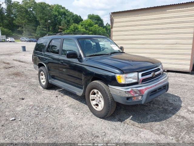 Salvage Toyota 4Runner Image