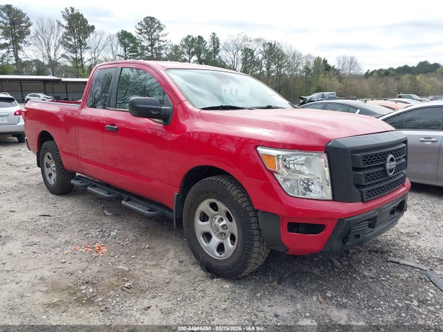 Salvage Nissan Titan Image
