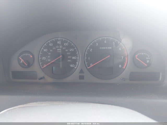 Volvo V70 2.4