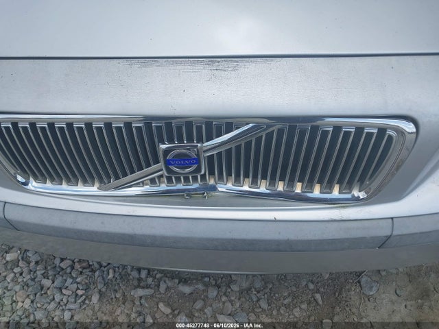 Volvo V70 2.4