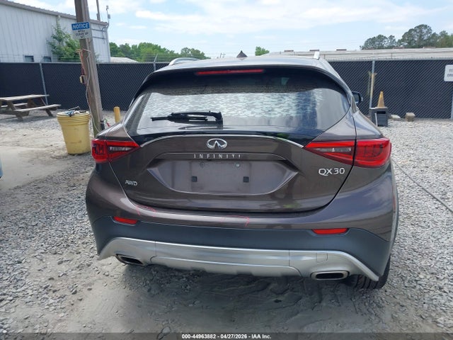 INFINITI Qx Luxe