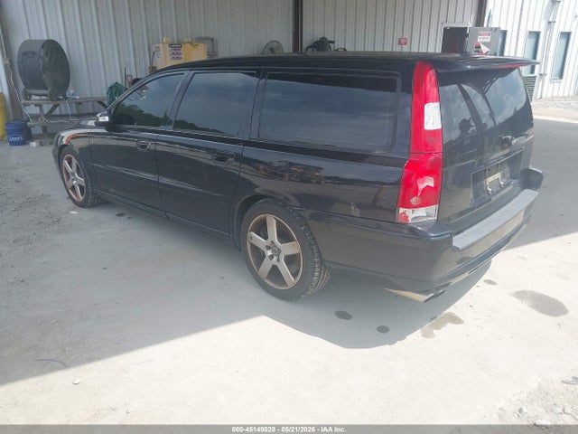 Volvo V70 R