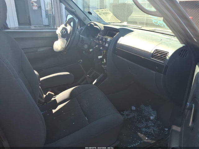 Nissan Frontier Standard