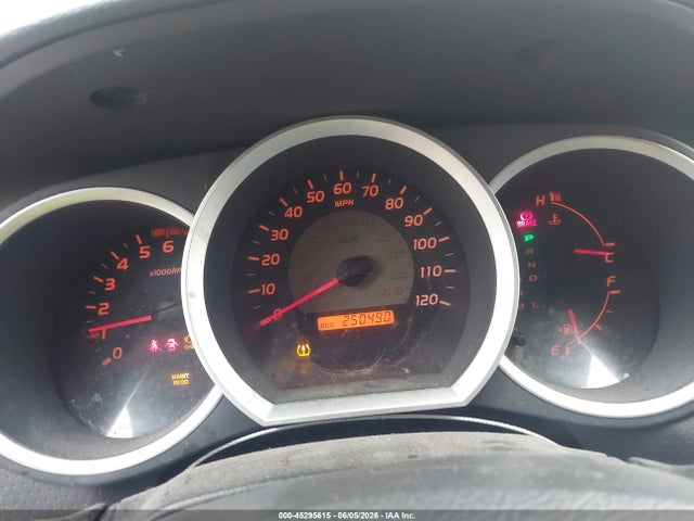 Toyota Tacoma Base V6