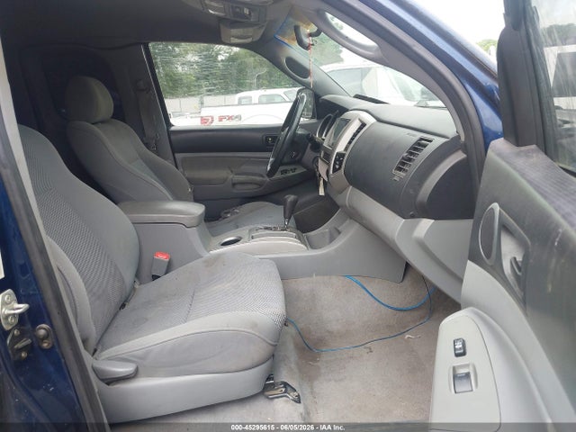 Toyota Tacoma Base V6