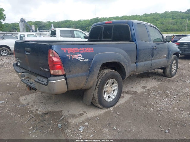 Toyota Tacoma Base V6