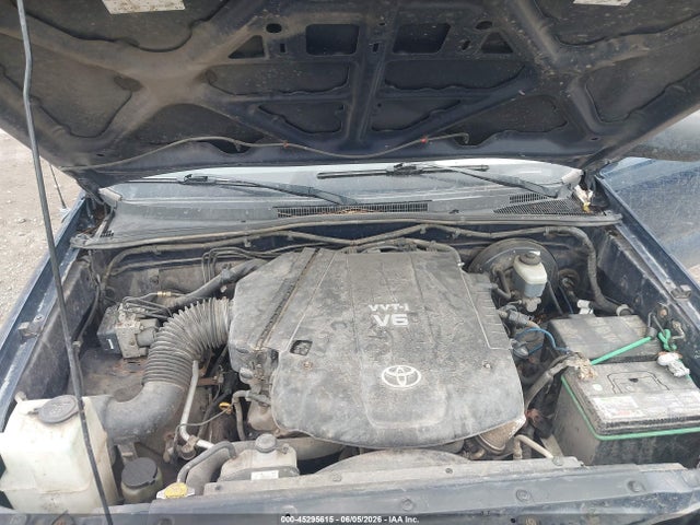 Toyota Tacoma Base V6