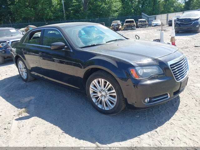 Salvage Chrysler 300 Image