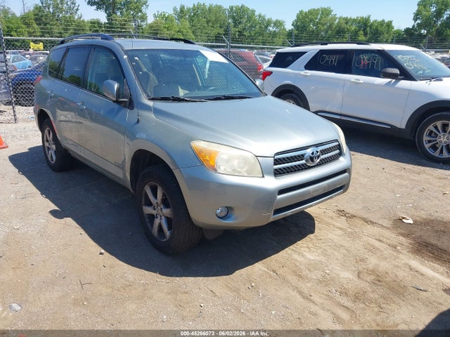 Salvage Toyota RAV4 Image