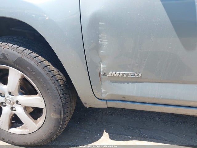 Toyota RAV4 Limited