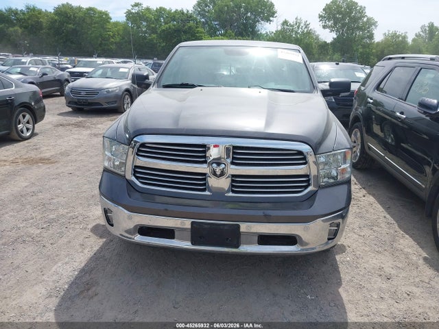 Ram 1500 Big Horn  4x4 5'7 Box