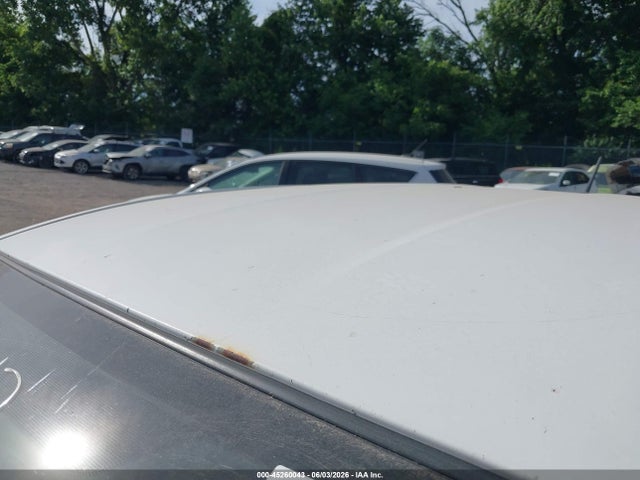 Nissan Versa 1.6 S+