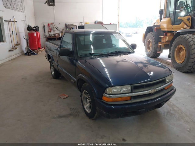 Salvage Chevrolet S-10 Image