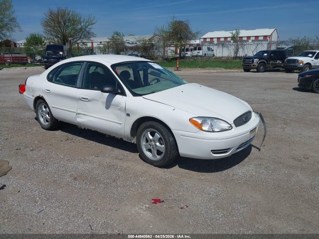 Salvage Ford Taurus Image