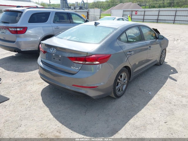 Hyundai ELANTRA Sel