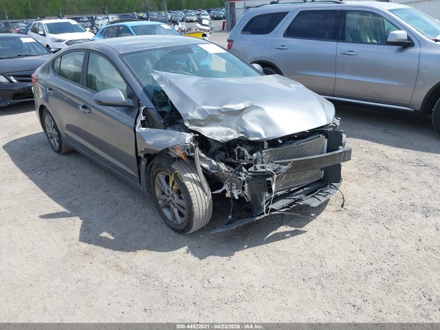 Salvage Hyundai ELANTRA Image