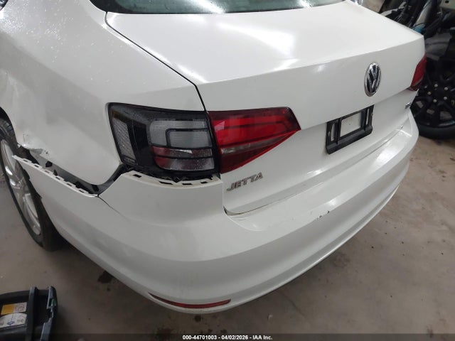 Volkswagen Jetta 1.4t S
