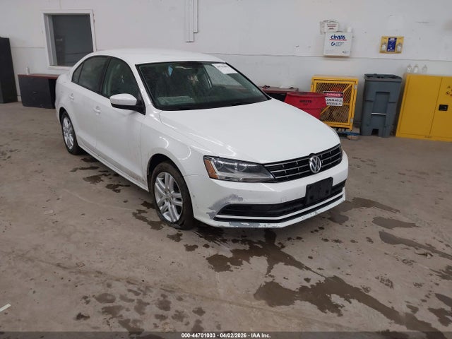 Salvage Volkswagen Jetta Image