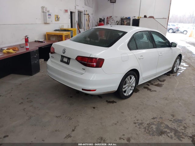 Volkswagen Jetta 1.4t S
