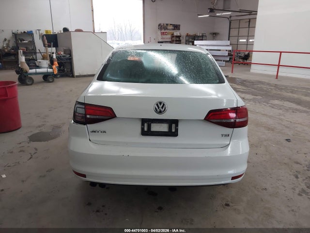 Volkswagen Jetta 1.4t S
