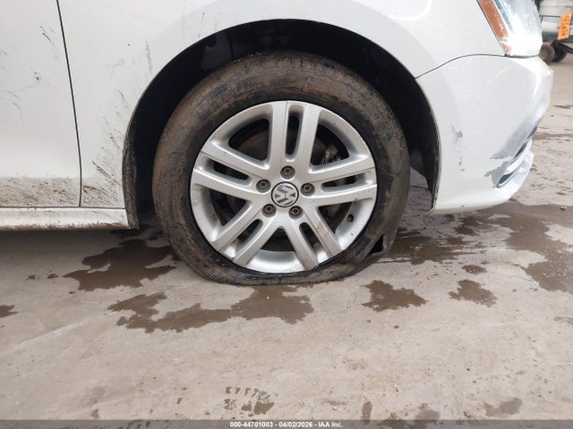 Volkswagen Jetta 1.4t S