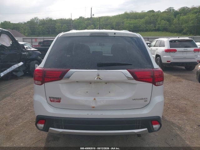 Mitsubishi Outlander Se