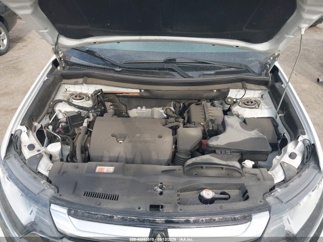 Mitsubishi Outlander Se