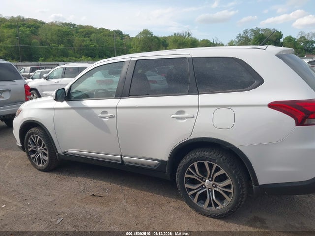Mitsubishi Outlander Se