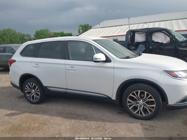 Mitsubishi Outlander Se