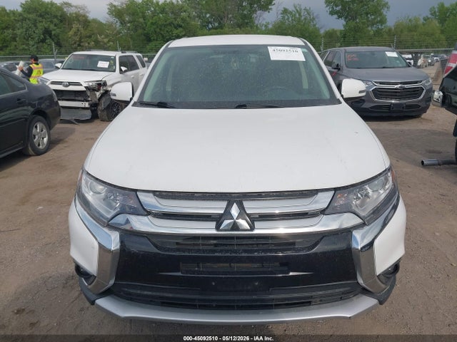 Mitsubishi Outlander Se