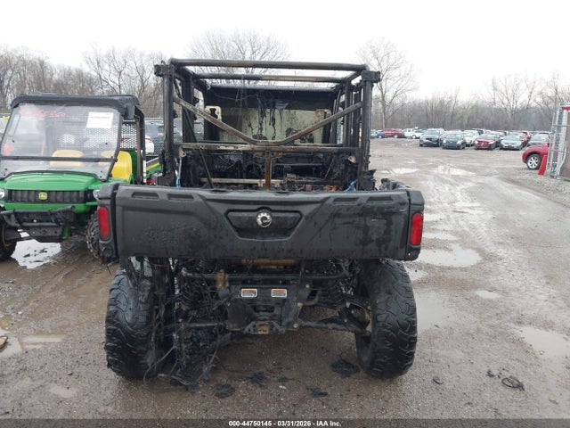 Can-Am Defender Max Limited Cab Hd10