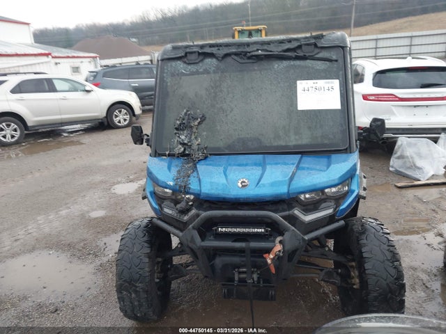 Can-Am Defender Max Limited Cab Hd10
