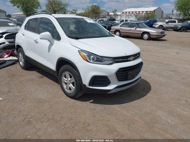 Salvage Chevrolet Trax Image