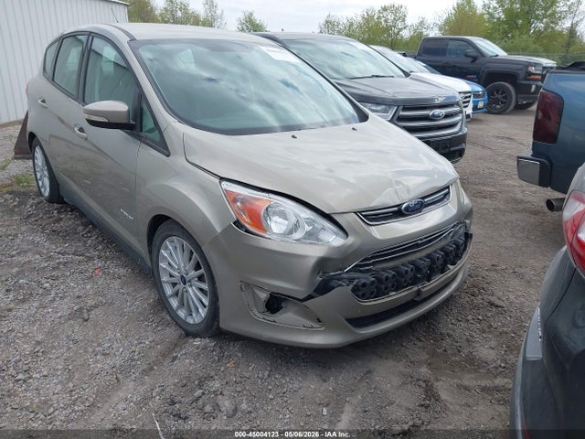 Salvage Ford C-MAX Hybrid Image