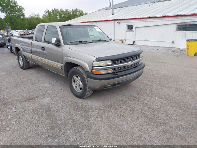 Salvage Chevrolet Silverado 1500 Image
