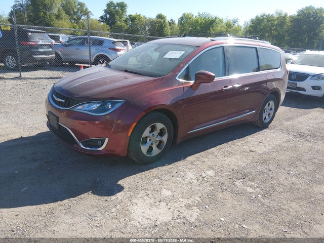 Chrysler Pacifica Touring-l Plus