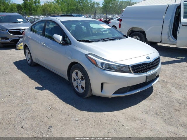 Salvage Kia Forte Image