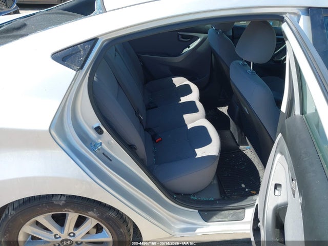 Hyundai ELANTRA Se