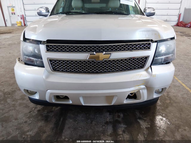 Chevrolet Suburban 1500 Ltz