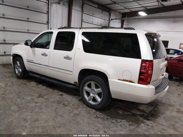 Chevrolet Suburban 1500 Ltz