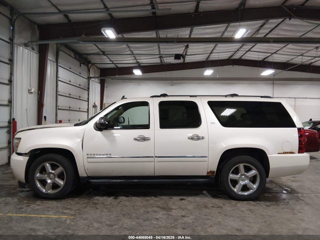 Chevrolet Suburban 1500 Ltz