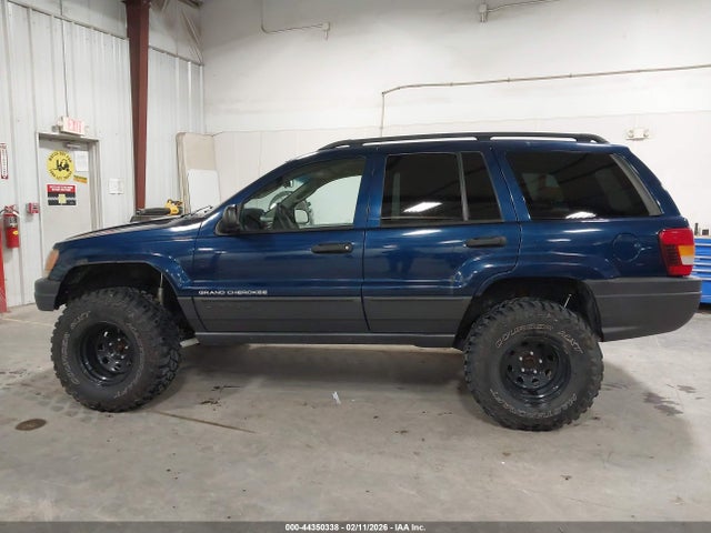 Jeep Grand Cherokee Laredo