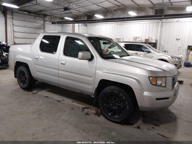 Salvage Honda Ridgeline Image